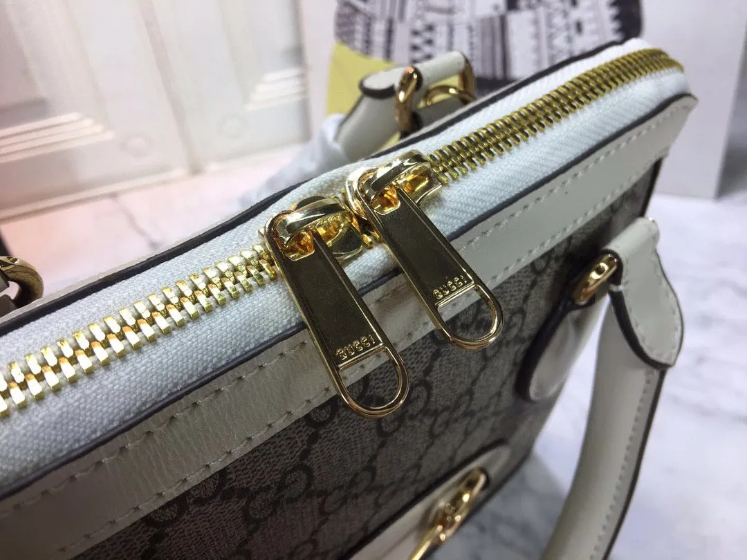 Designer Bags by Gucci 040