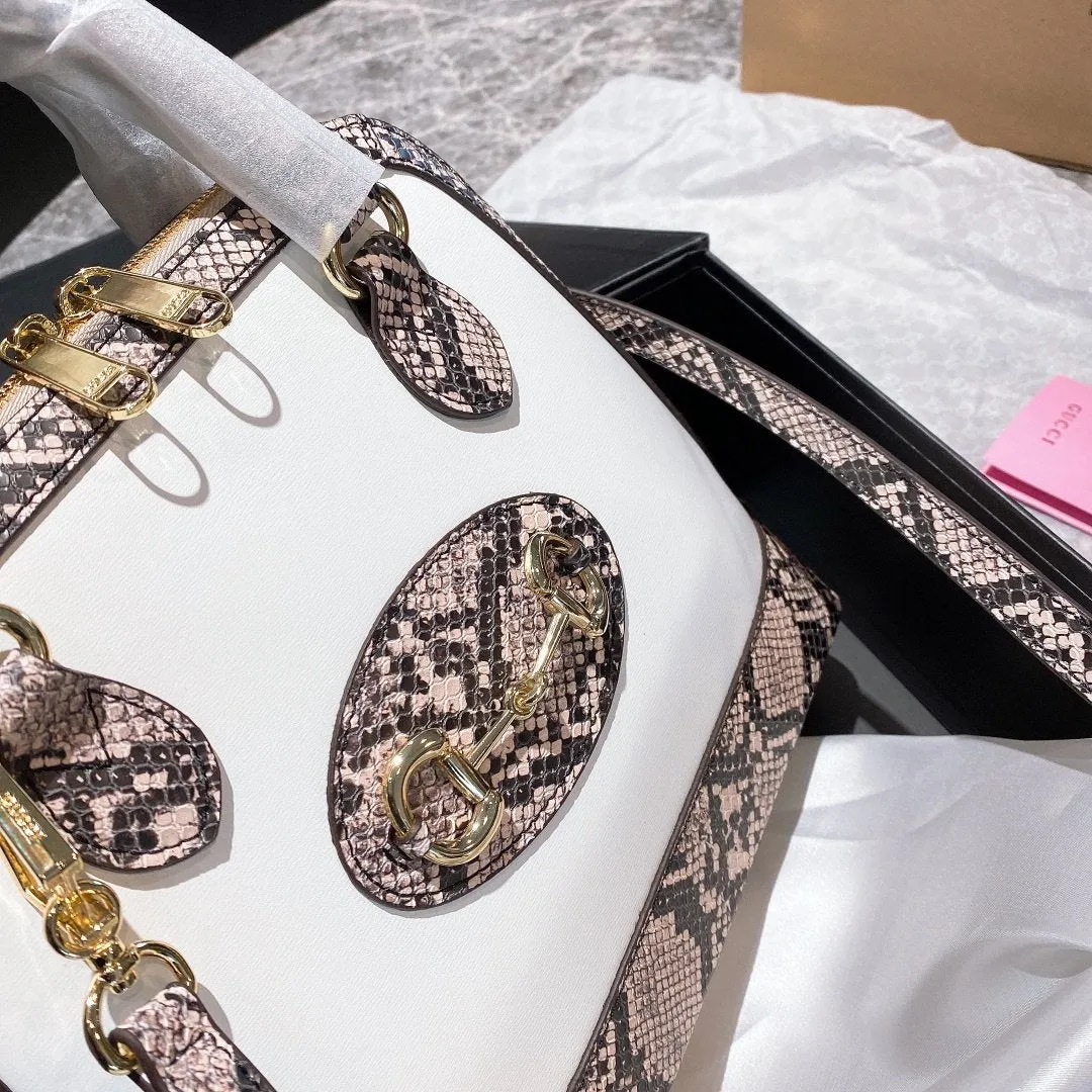 Designer Bags by Gucci 047