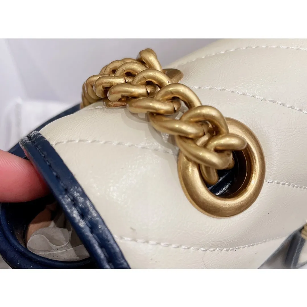 Designer Bags by Gucci 054