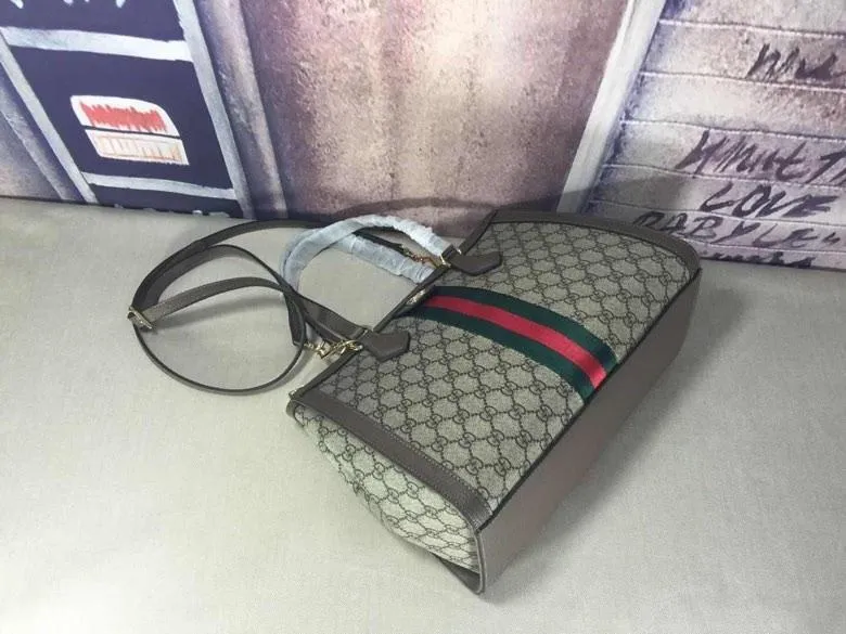 Designer Bags by Gucci 081