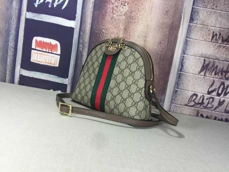 Designer Bags by Gucci 084