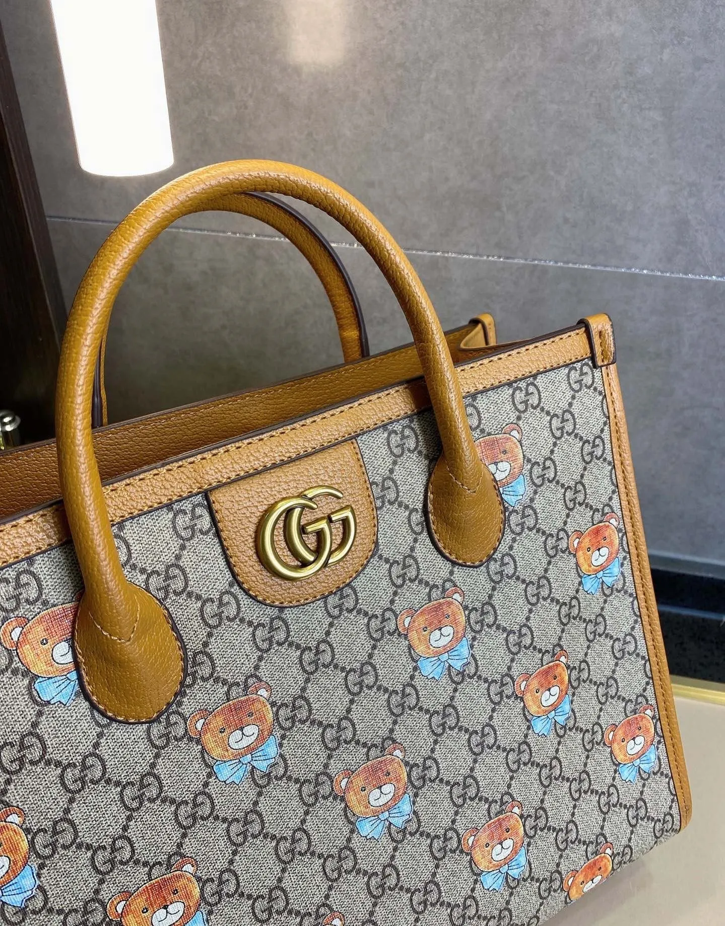 Designer Bags by Gucci 161
