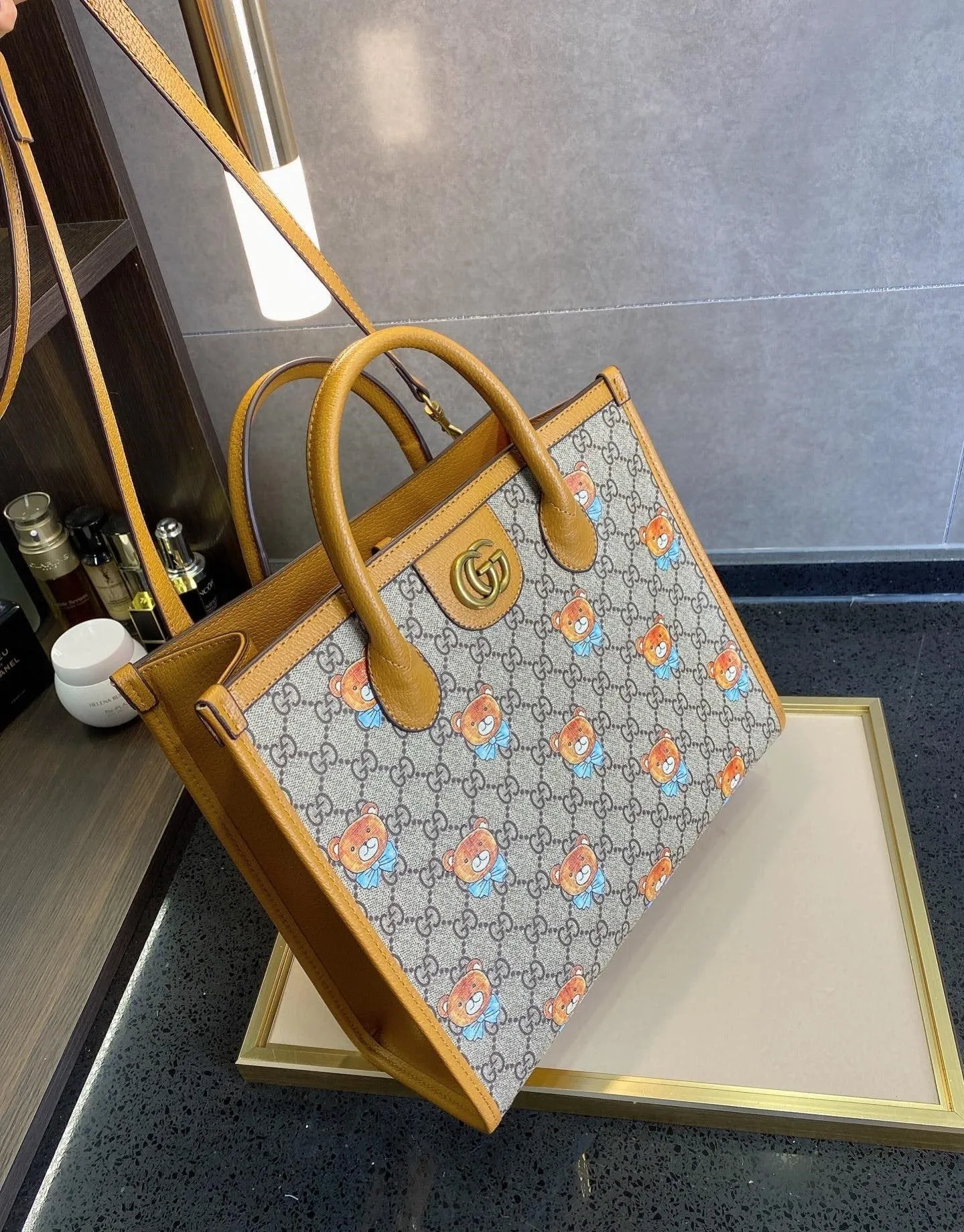 Designer Bags by Gucci 161