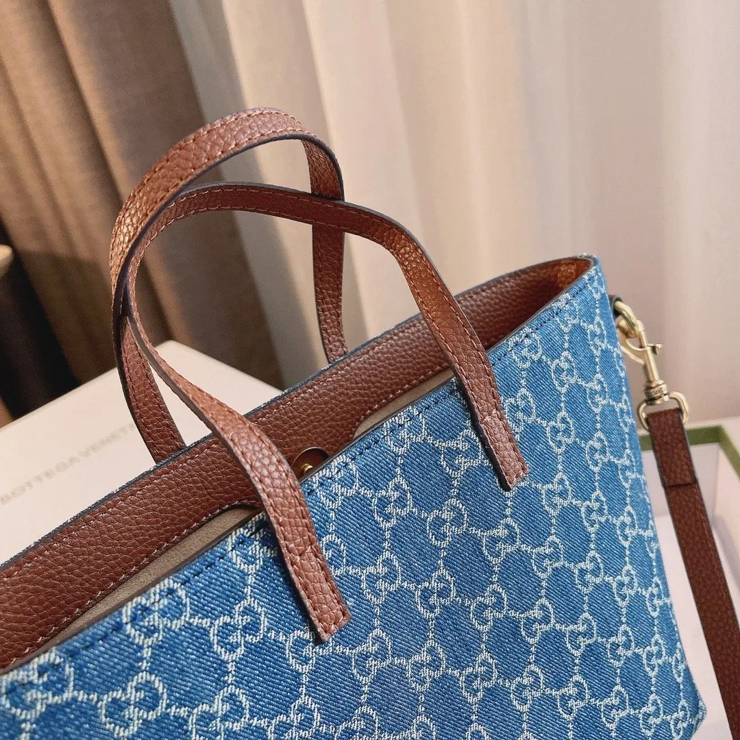 Designer Bags by Gucci 179