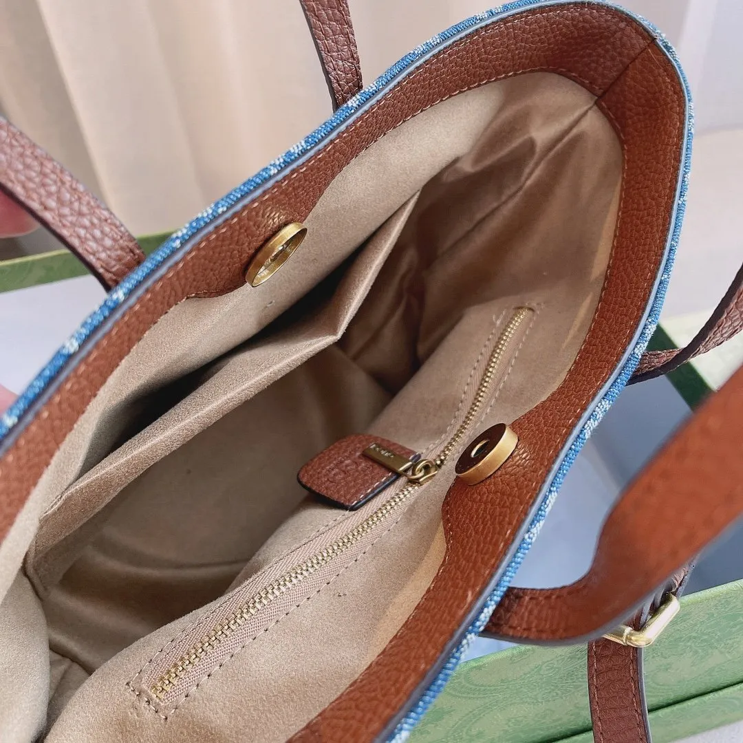 Designer Bags by Gucci 179