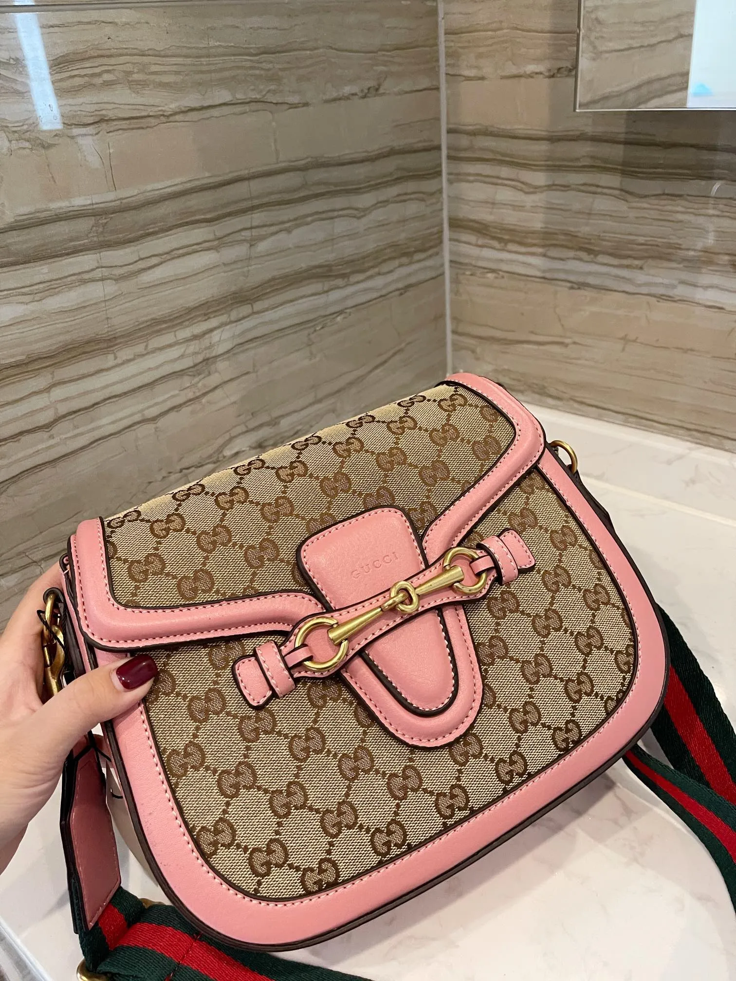 Designer Bags by Gucci 191