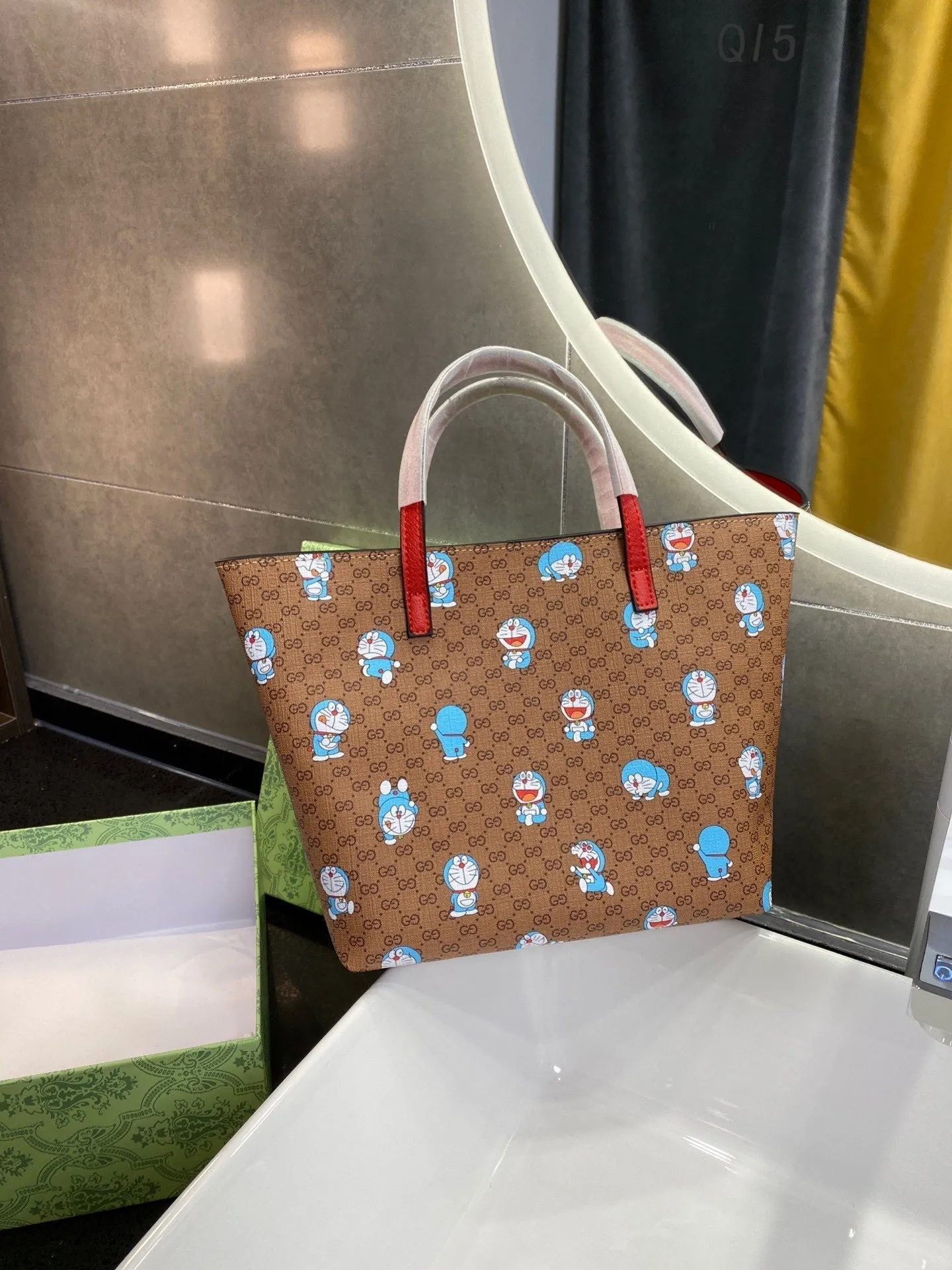 Designer Bags by Gucci 196