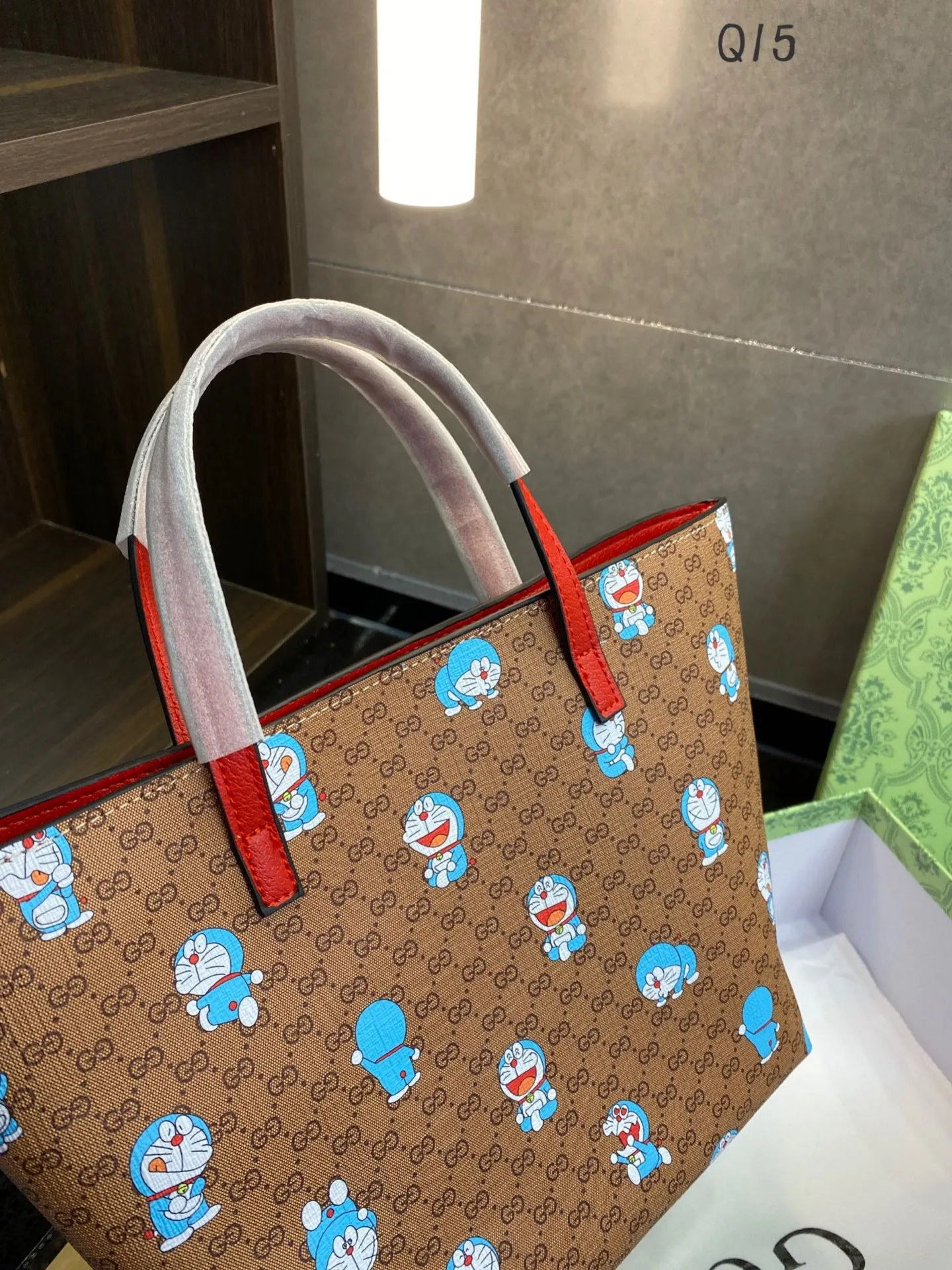 Designer Bags by Gucci 196
