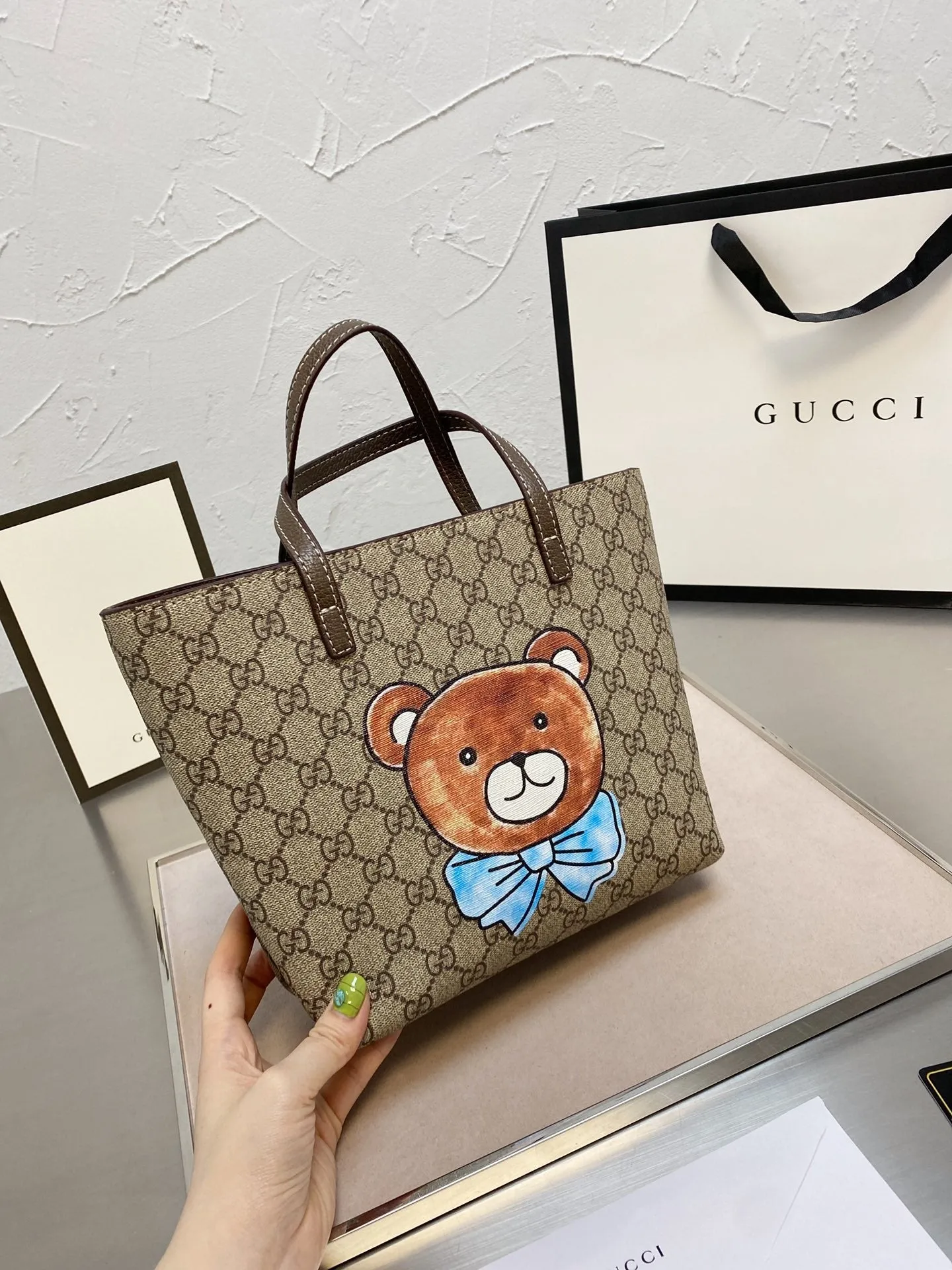 Designer Bags by Gucci 207