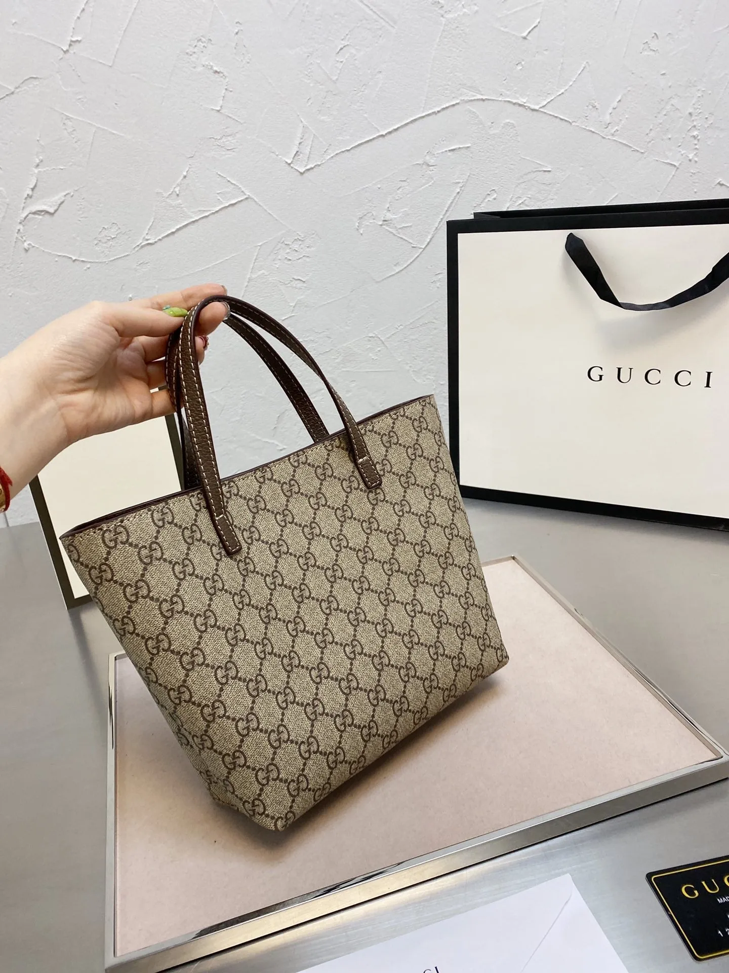 Designer Bags by Gucci 207