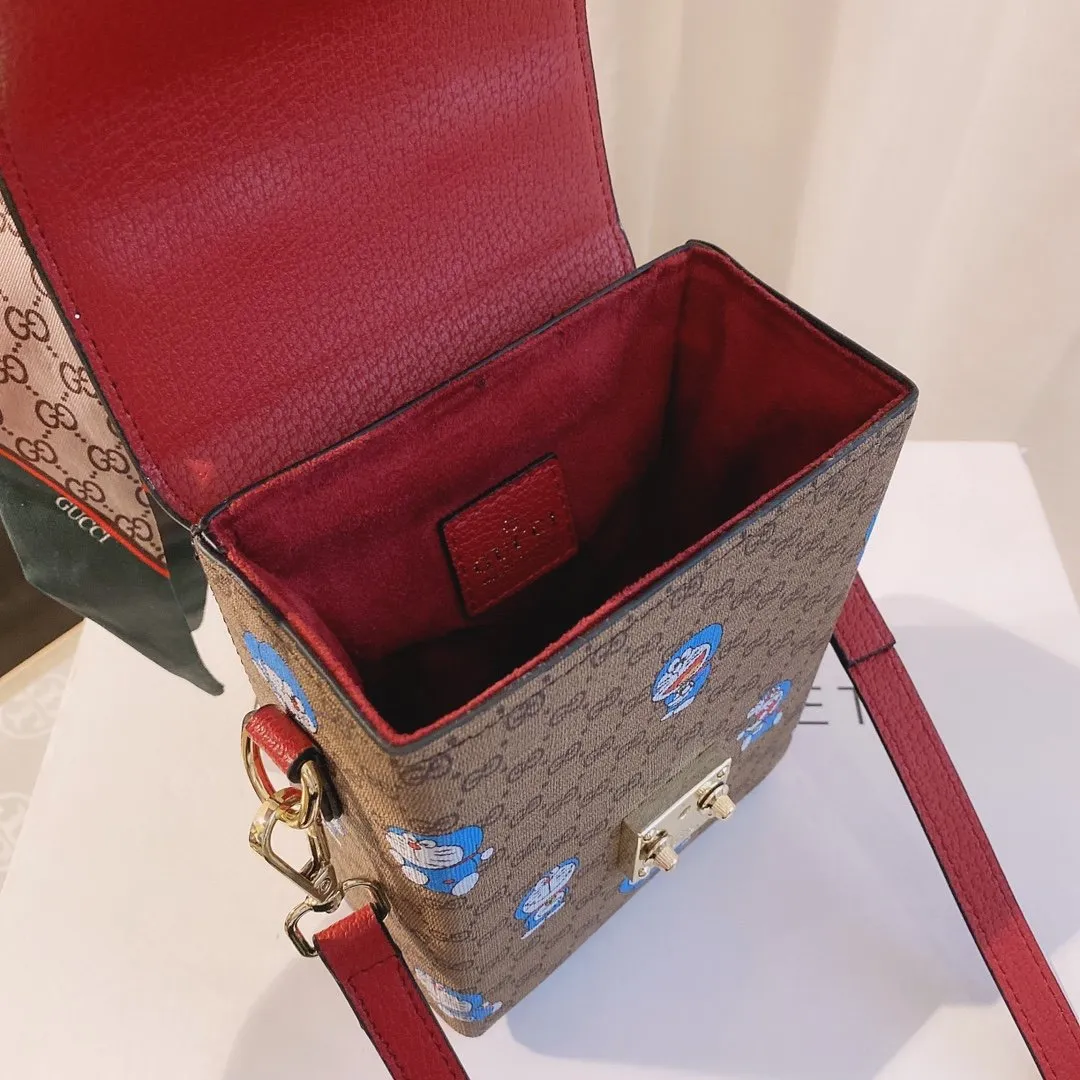 Designer Bags by Gucci 208