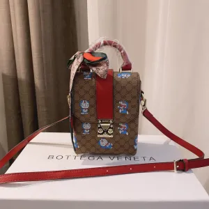 Designer Bags by Gucci 208