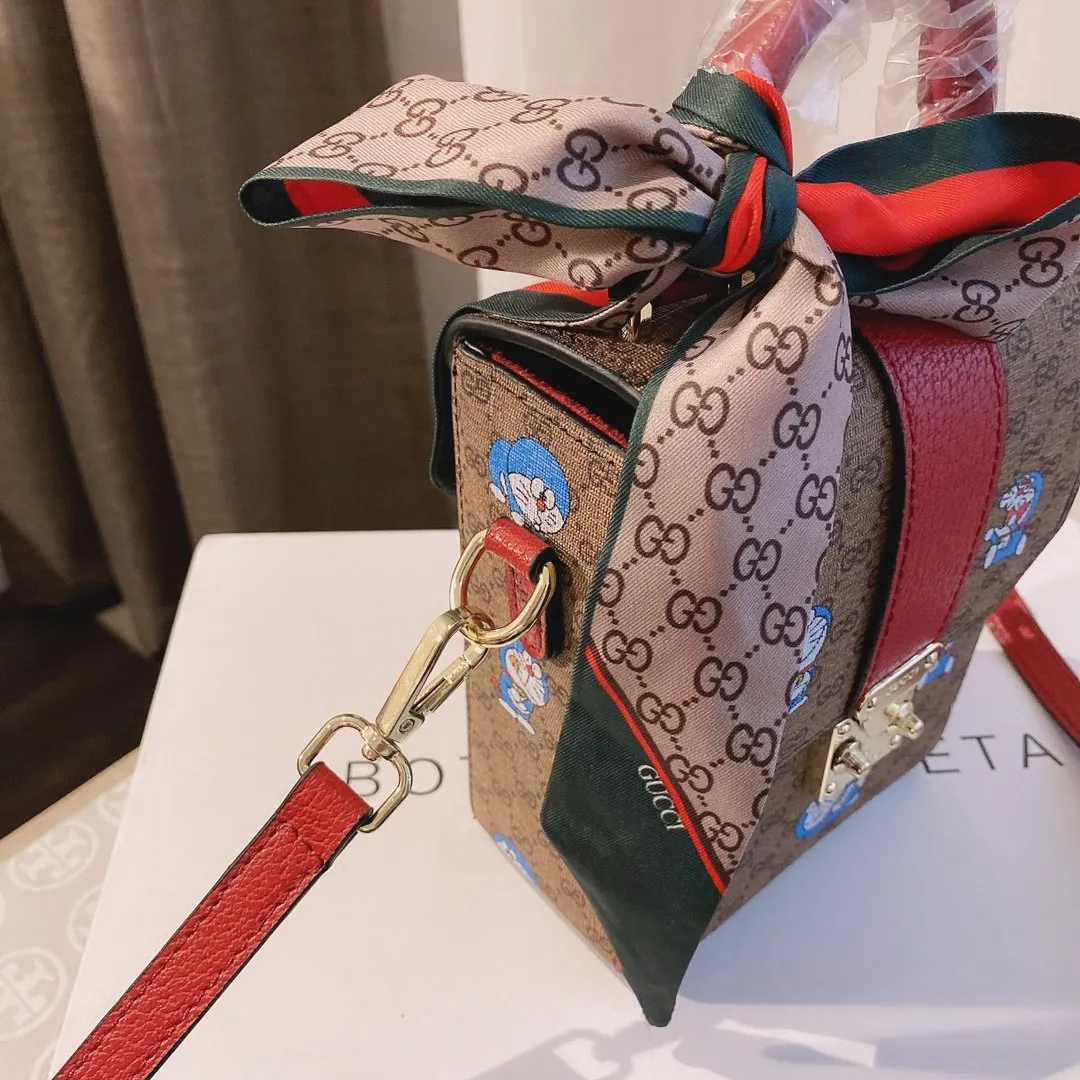 Designer Bags by Gucci 208