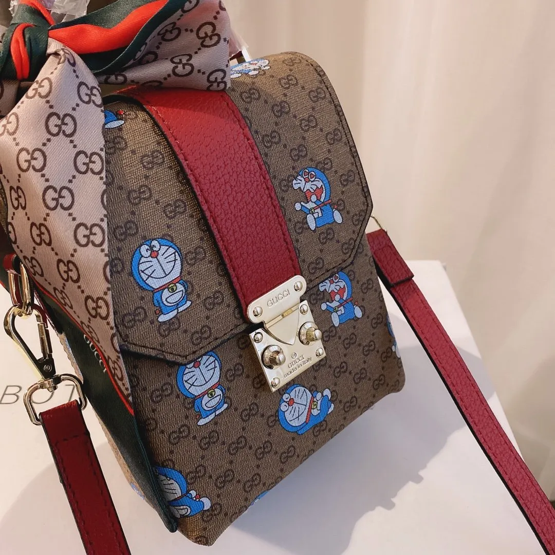 Designer Bags by Gucci 208