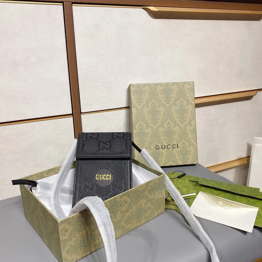Designer Bags by Gucci 251