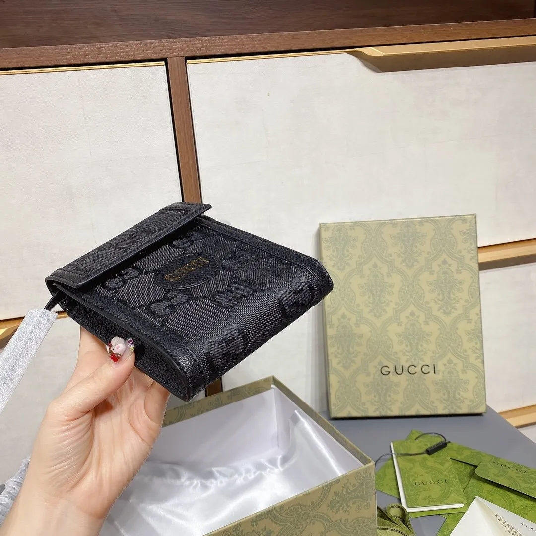 Designer Bags by Gucci 251