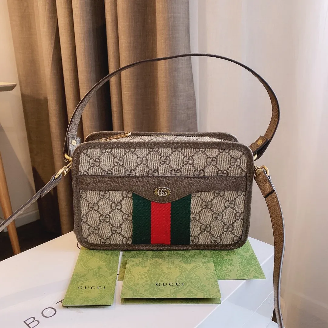 Designer Bags by Gucci 263