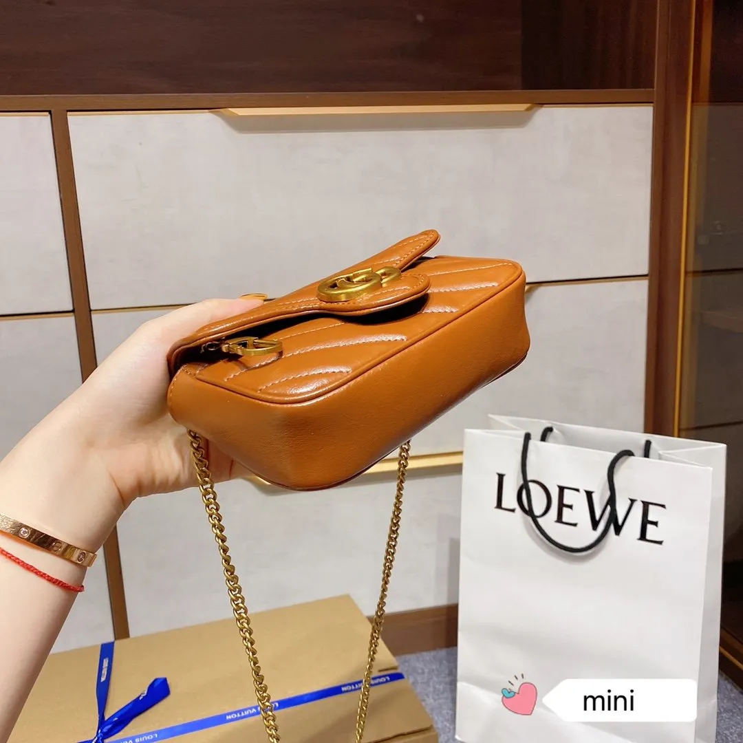 Designer Bags by Gucci 277