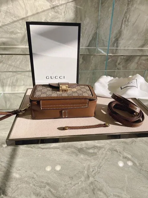 Designer Bags by Gucci 311