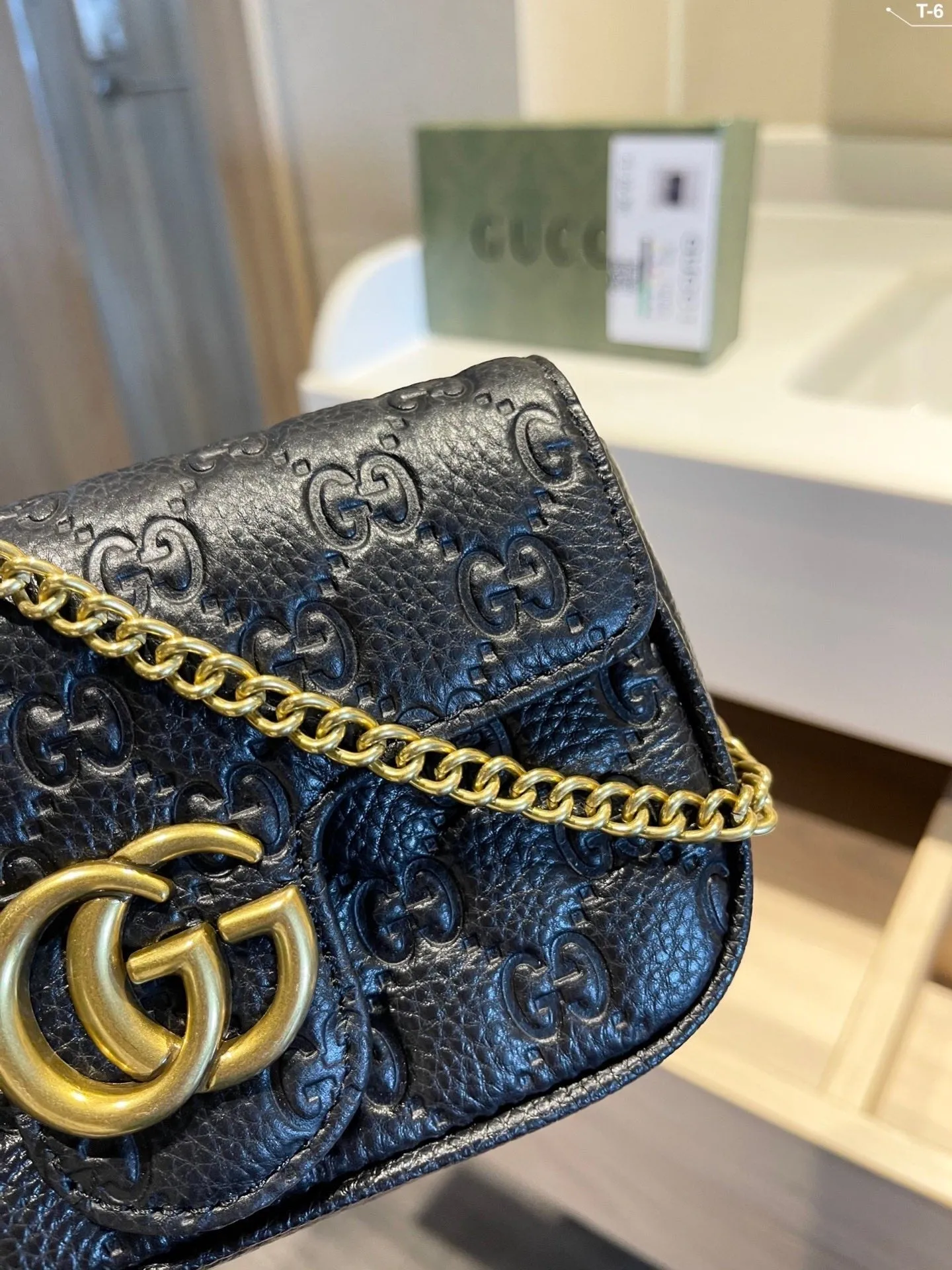 Designer Bags by Gucci 324