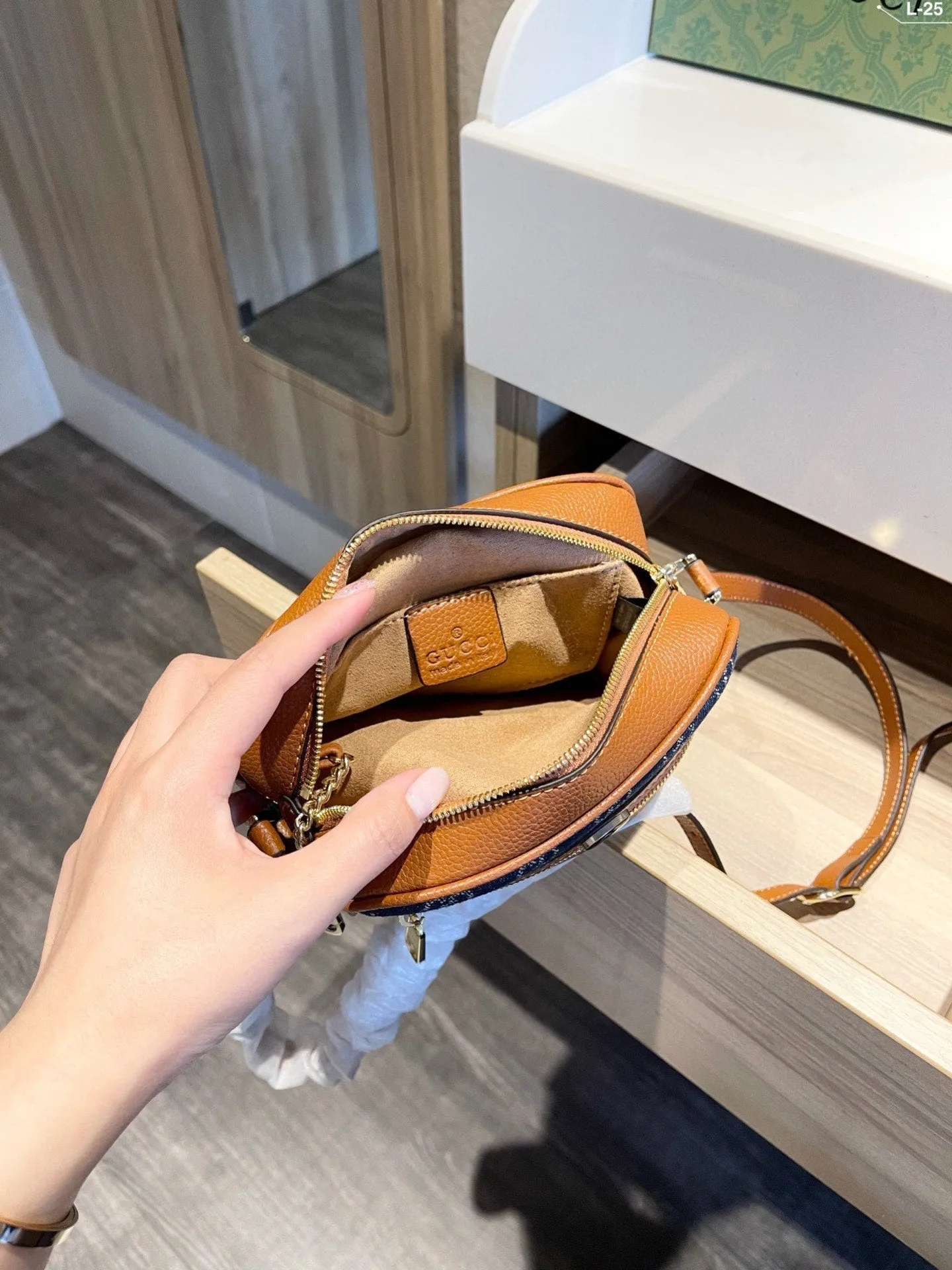 Designer Bags by Gucci 332