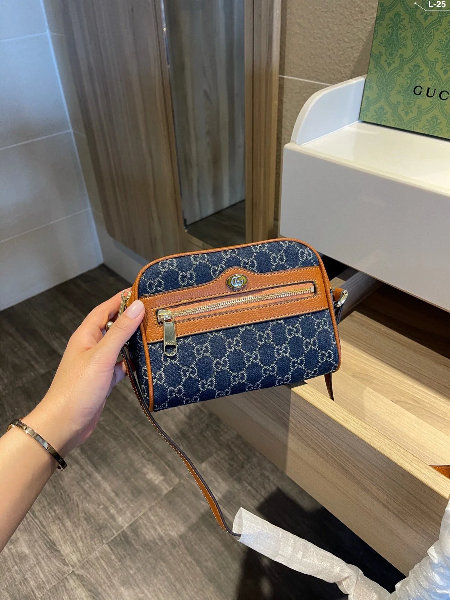 Designer Bags by Gucci 332