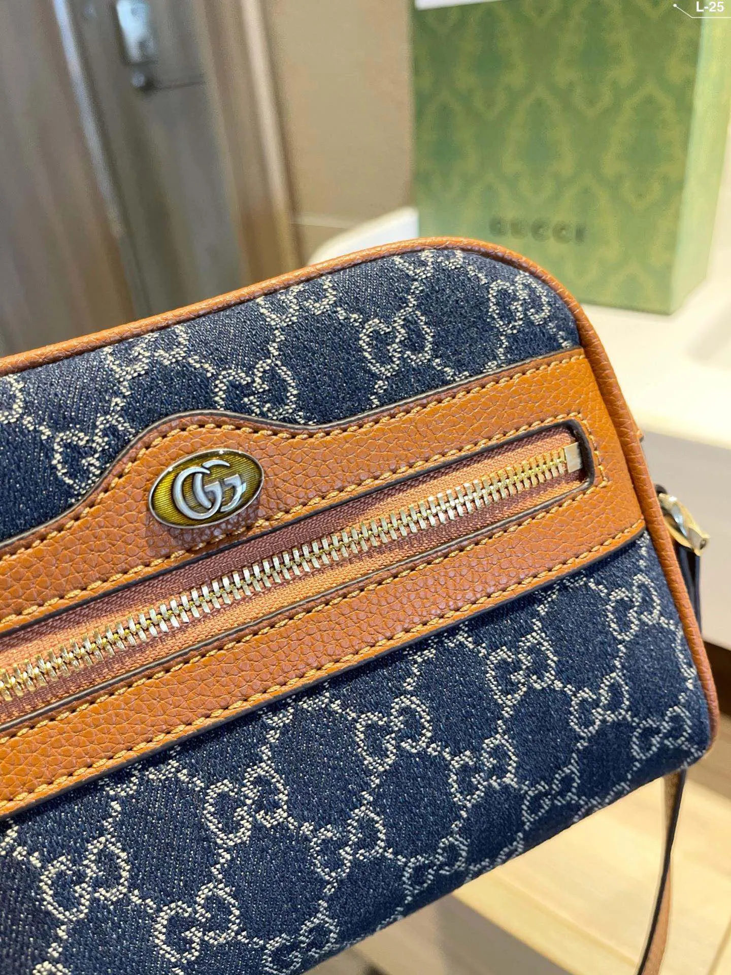 Designer Bags by Gucci 332