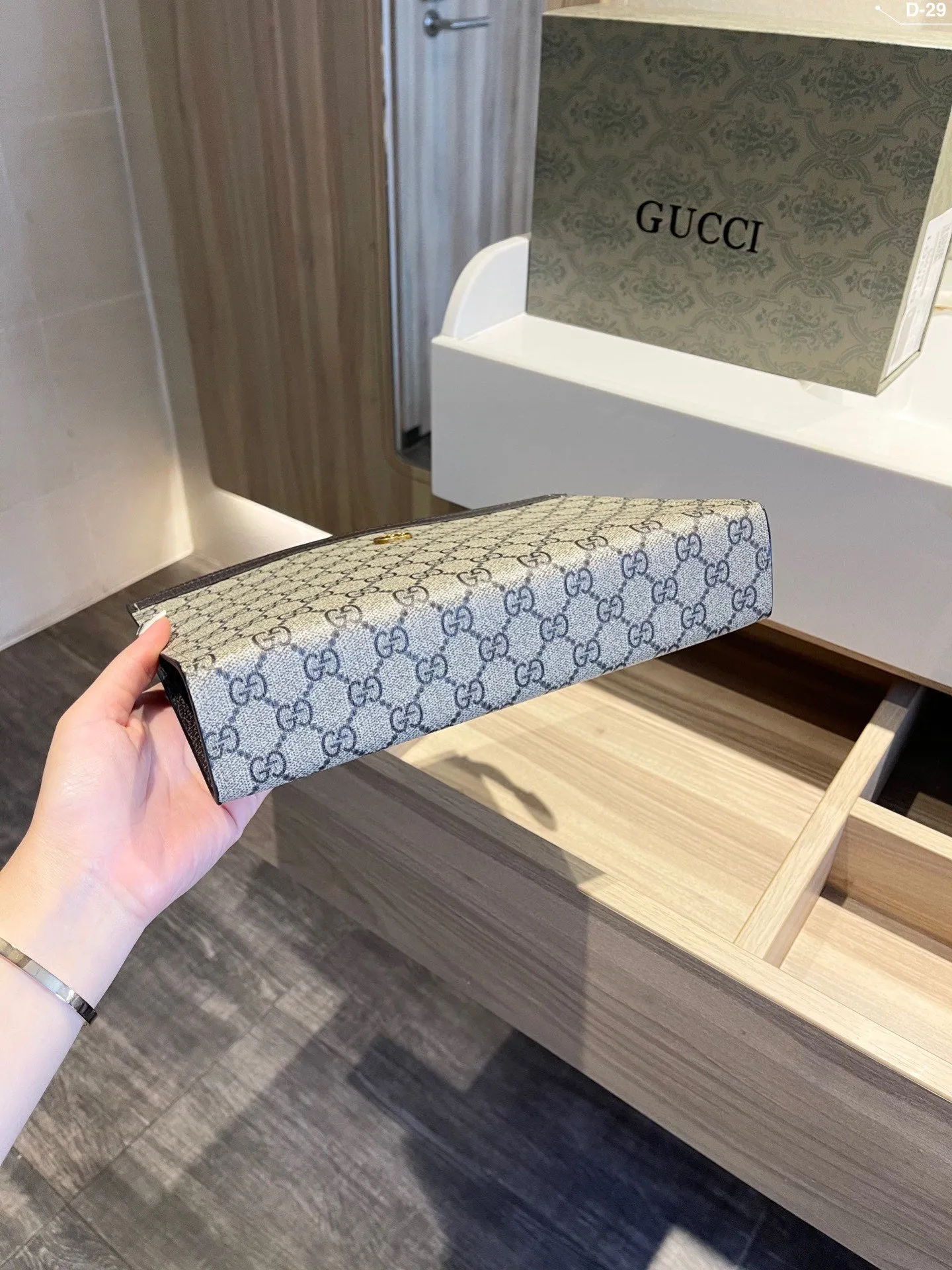 Designer Bags by Gucci 352