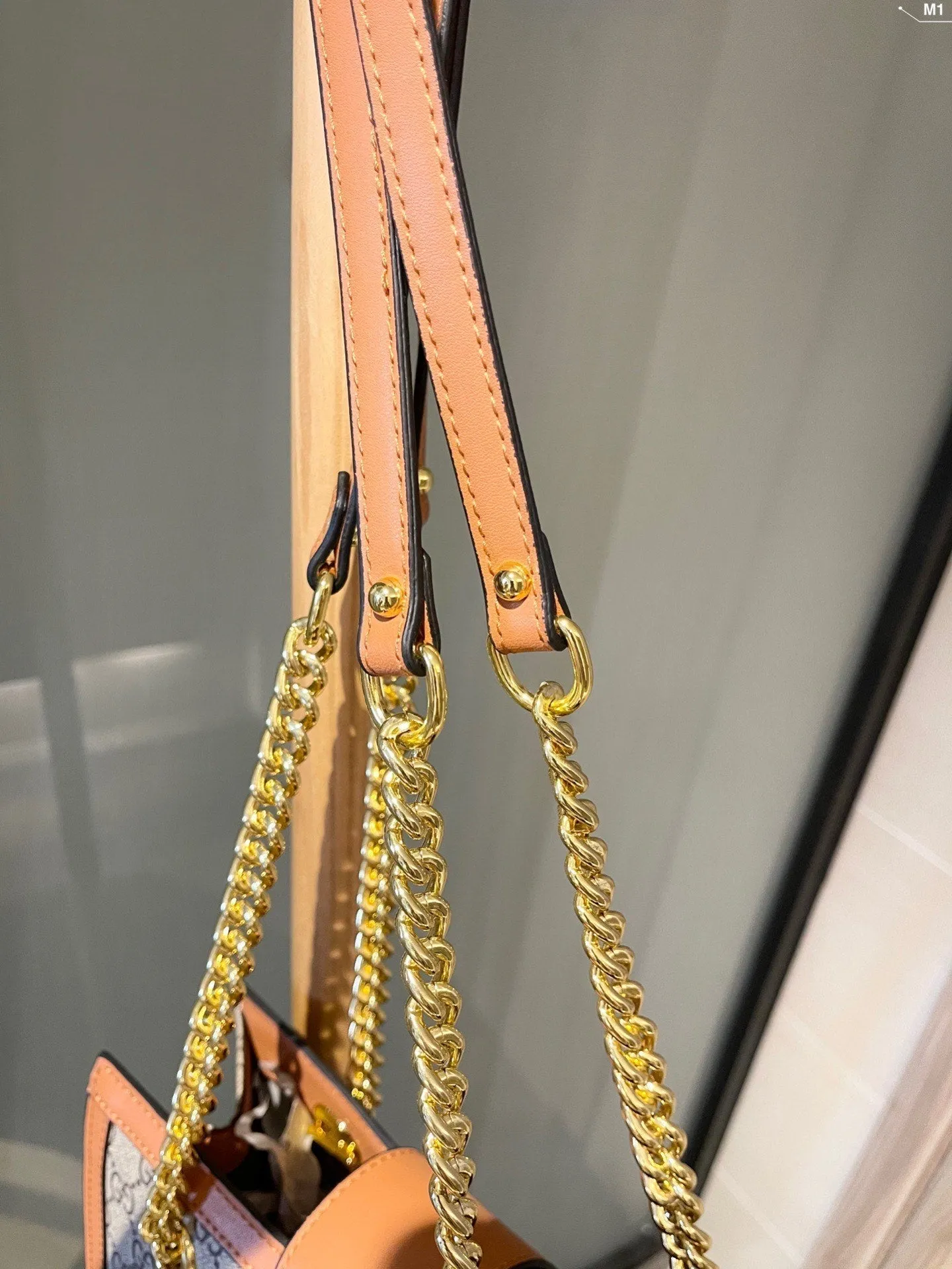 Designer Bags by Gucci 354