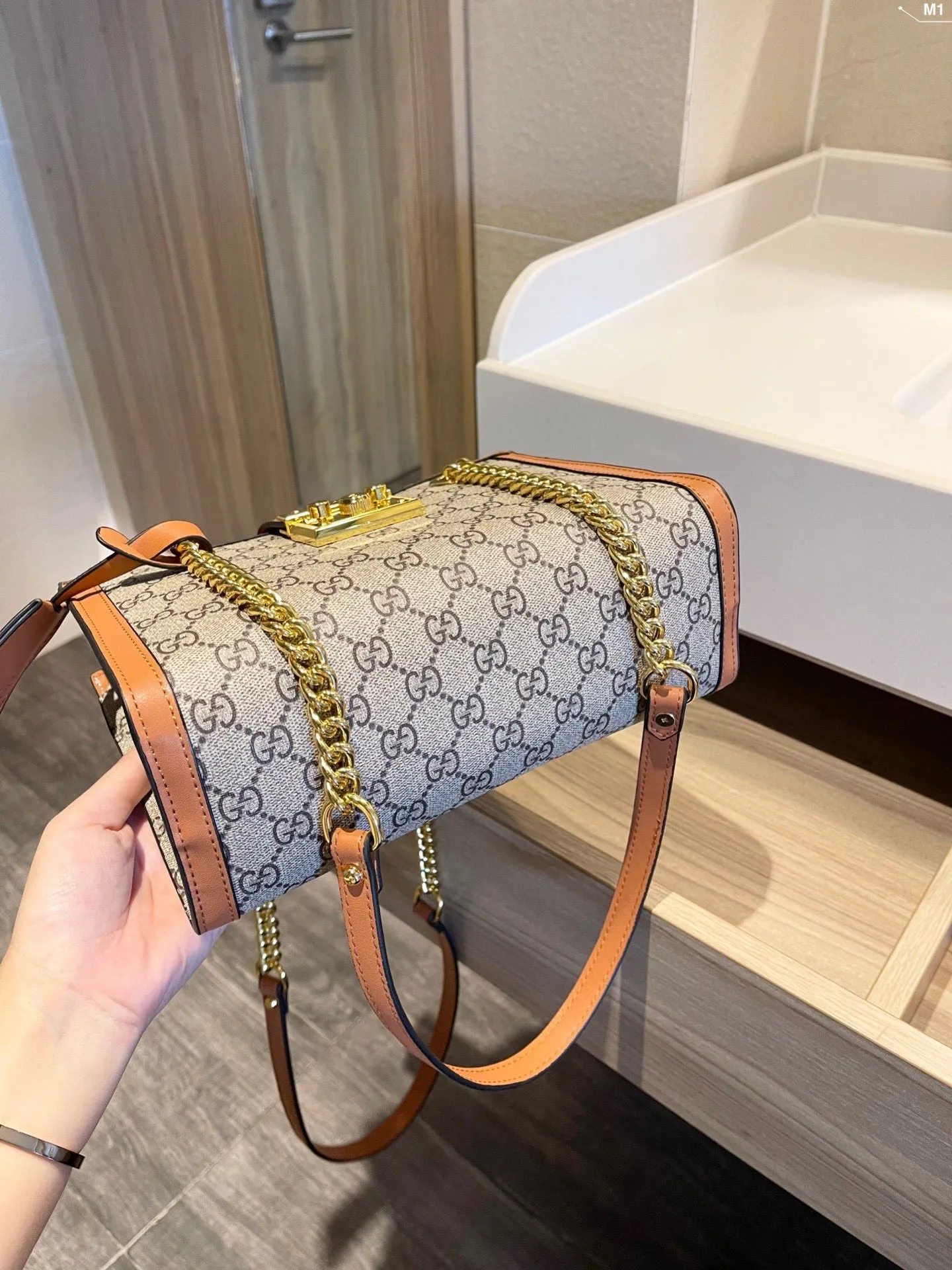 Designer Bags by Gucci 354