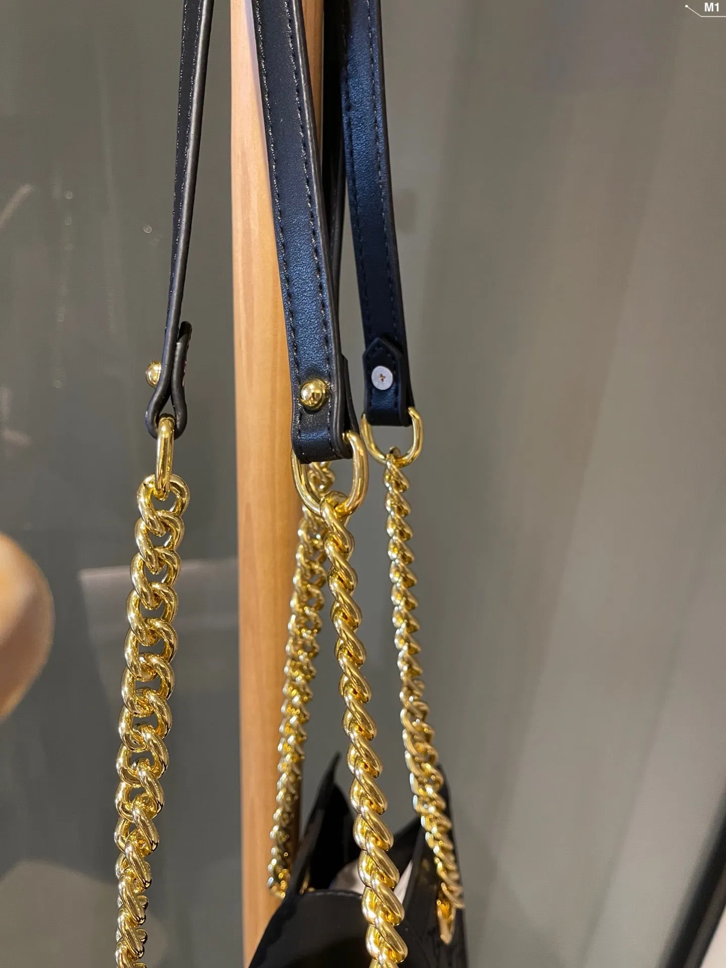 Designer Bags by Gucci 355