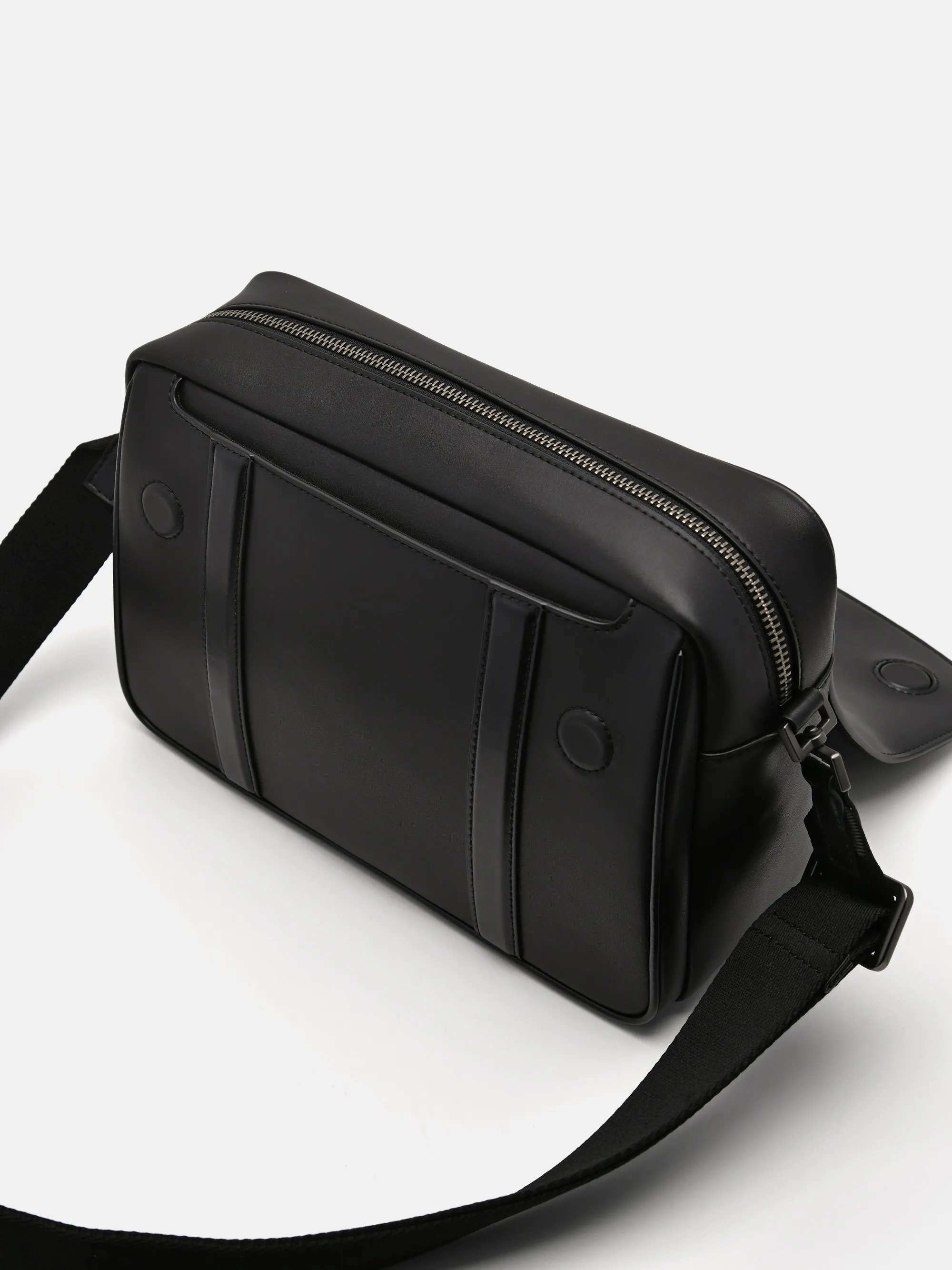 Duncan Messenger Bag