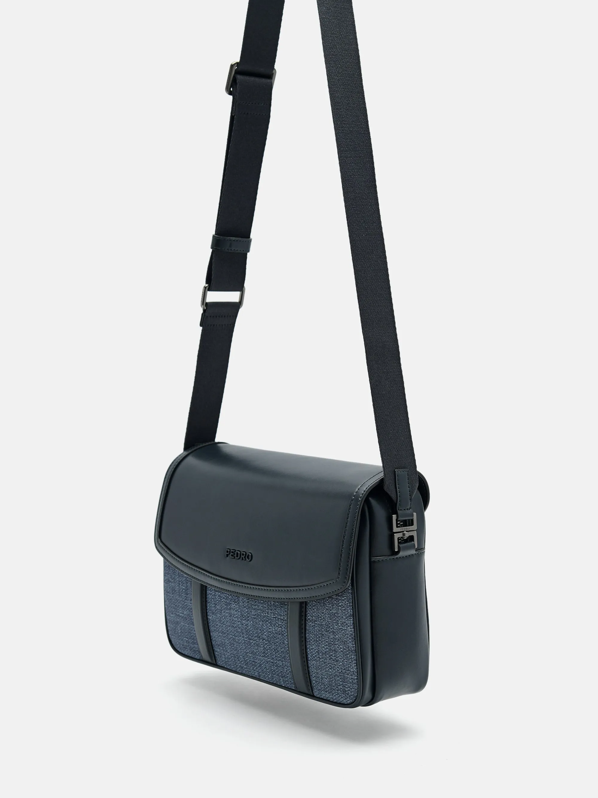 Duncan Messenger Bag