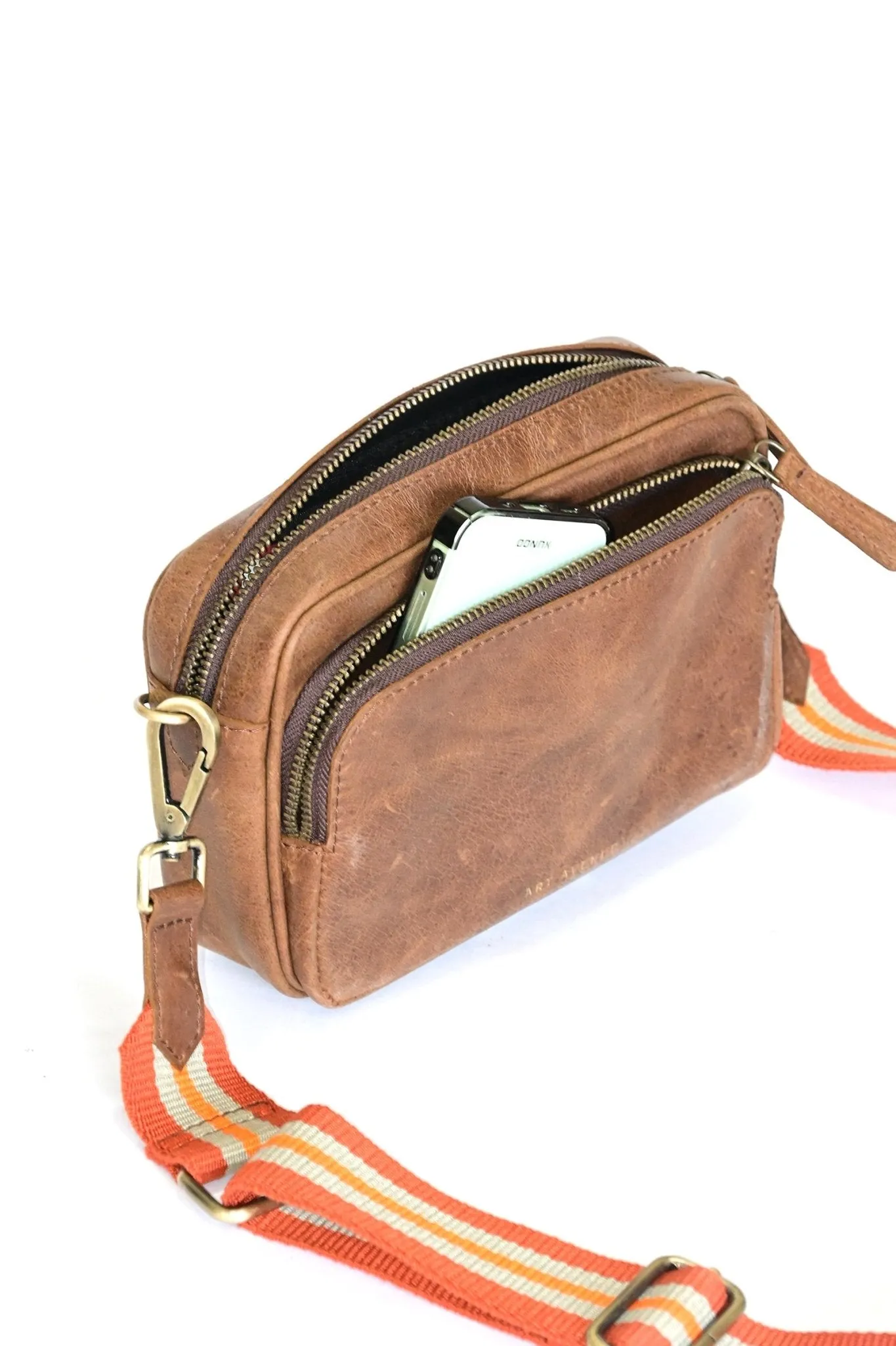 HARISSON  - LEATHER SLING BAG (Brown)
