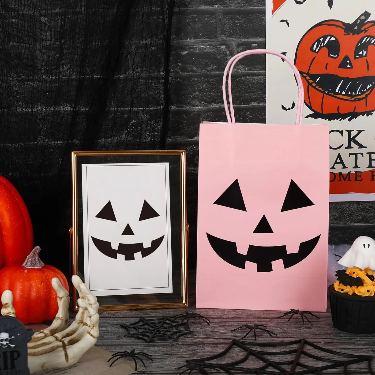 JarThenaAMCS 24Pcs Halloween Kraft Paper Bags with Handles Jack O' Lantern Gift Bags Pink Black Pumpkin Candy Goodie Bags for Birthday Trick or Treat Party Supplies