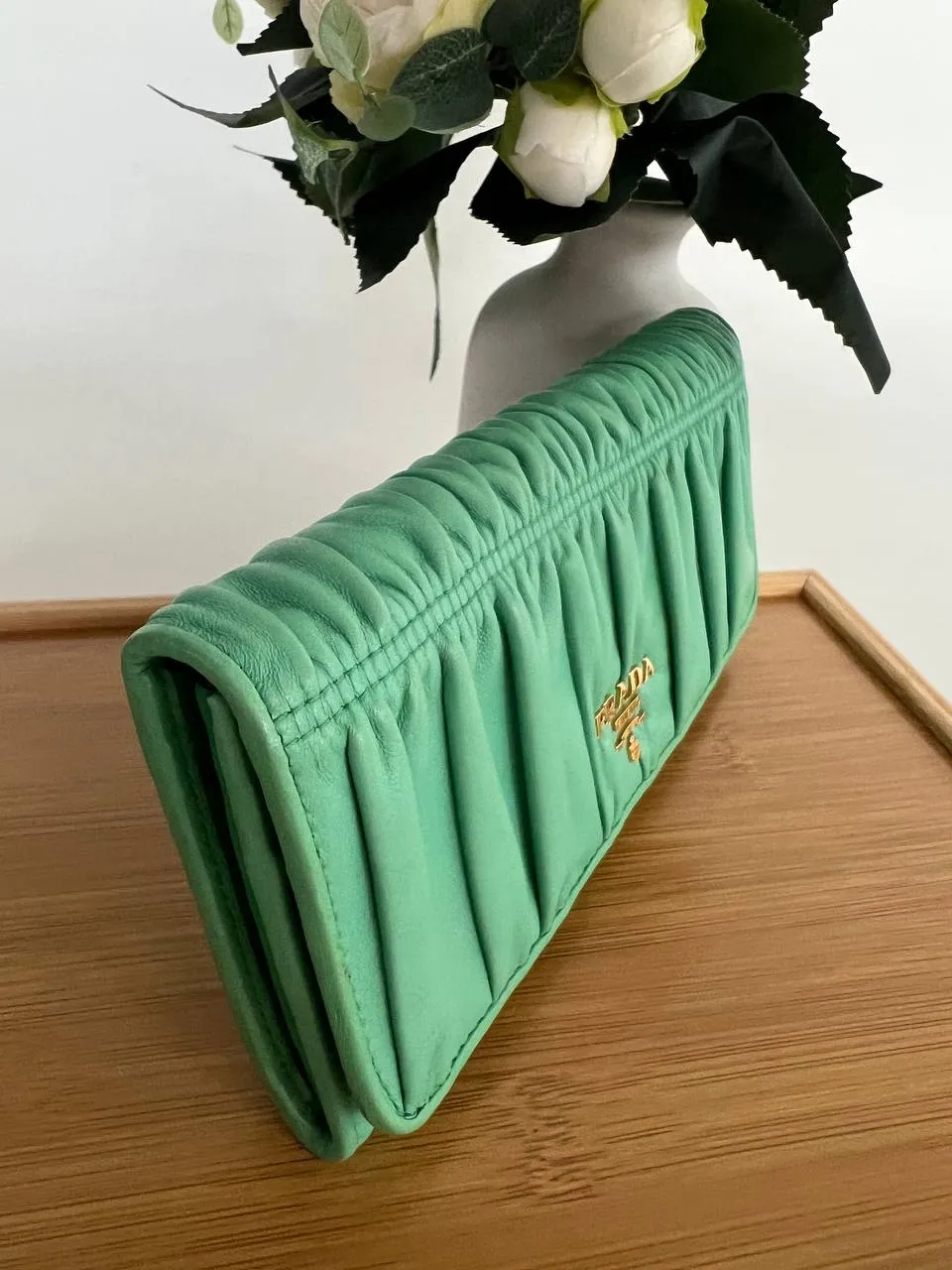 Menta Nappa Gaufre Long Wallet