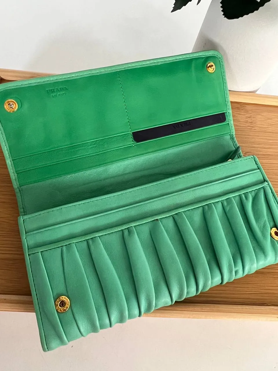 Menta Nappa Gaufre Long Wallet