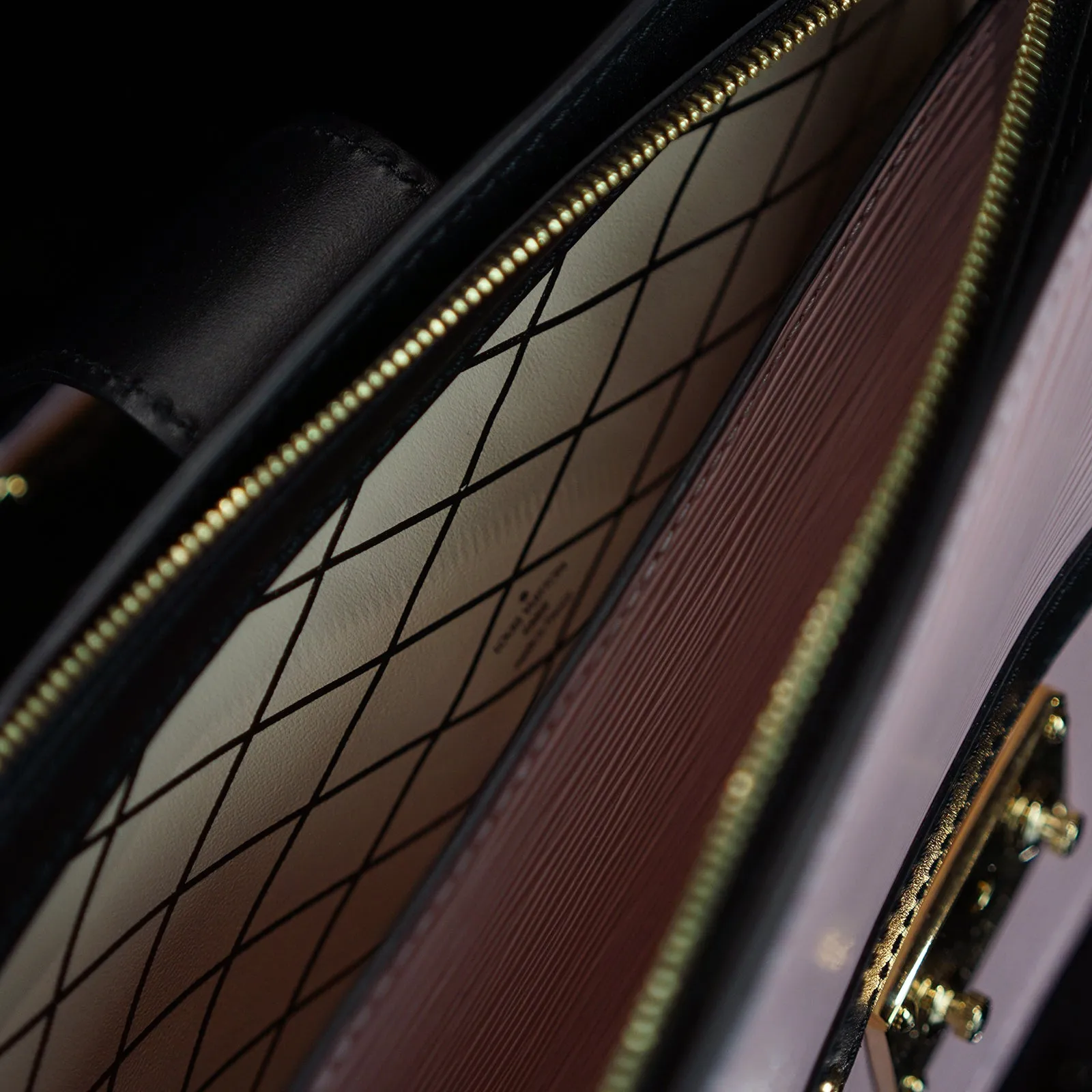 Soft Petite Malle Epi Leather